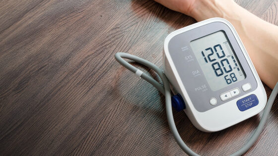 Digitales Blutdruckmessgerät